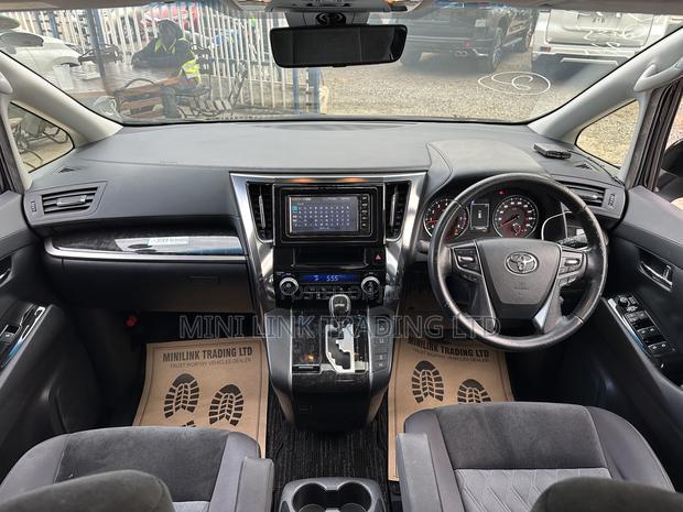 Toyota Vellfire 2019 Black - thumbnail 14