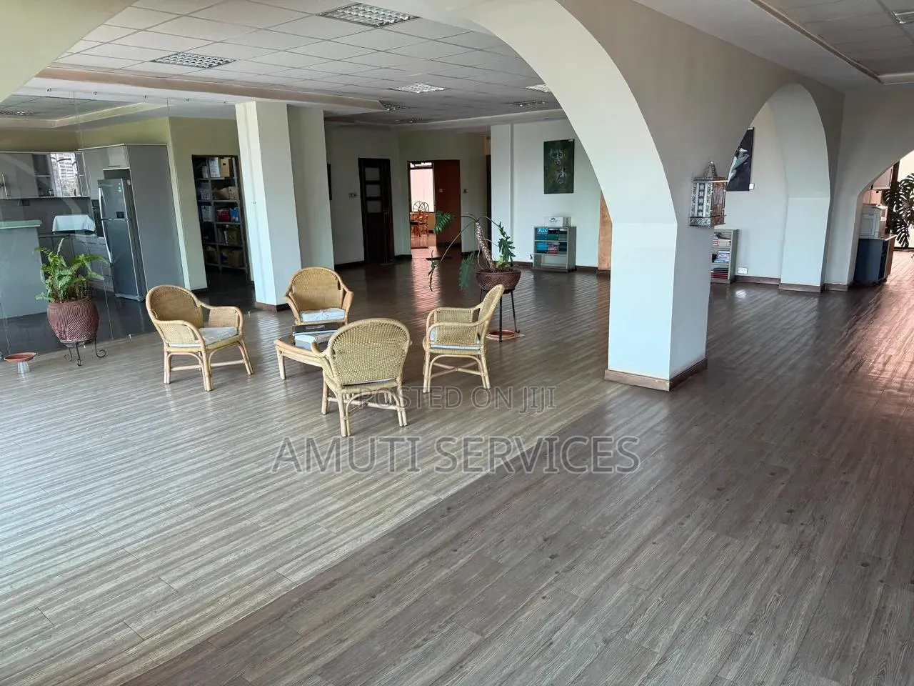 2,900 Grade a Offices to Let