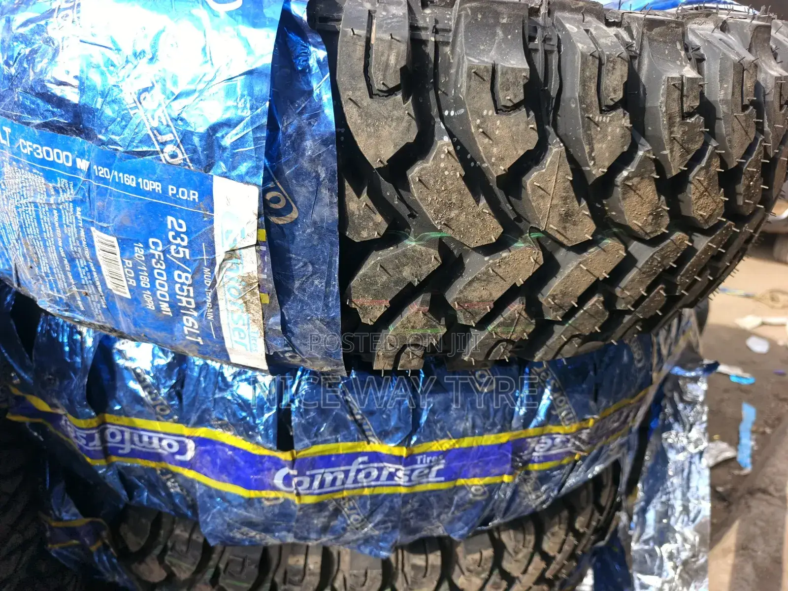 235/85r16 C Comfoser M/T