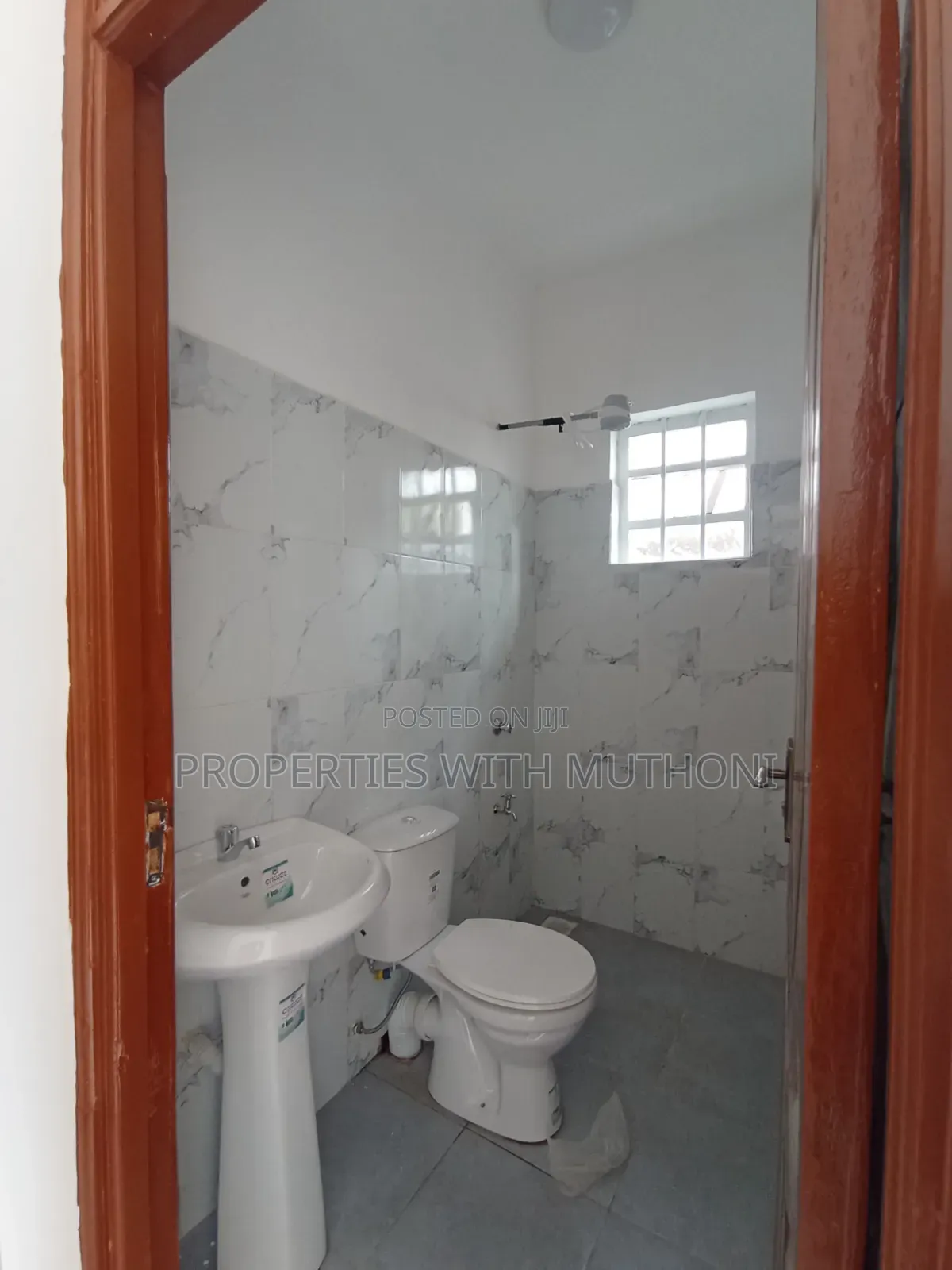 4bdrm Bungalow in Oluulua for sale