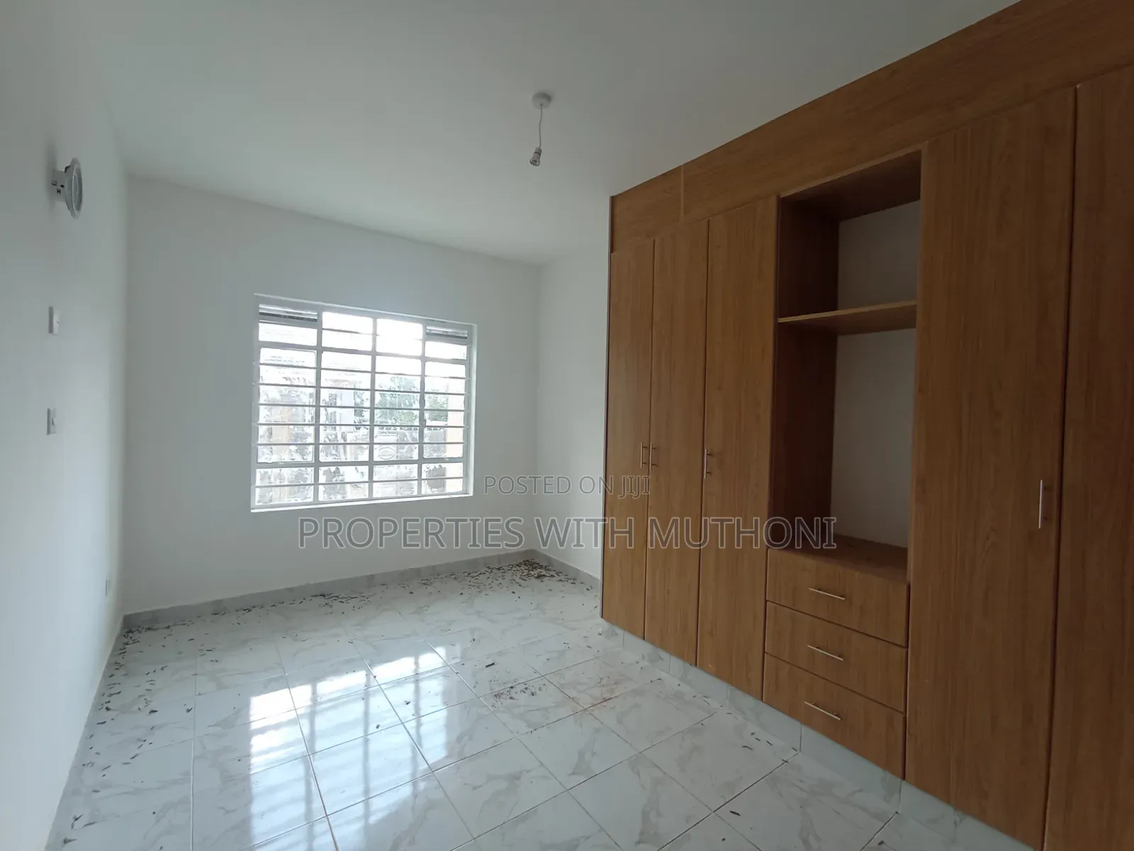 4bdrm Bungalow in Oluulua for sale