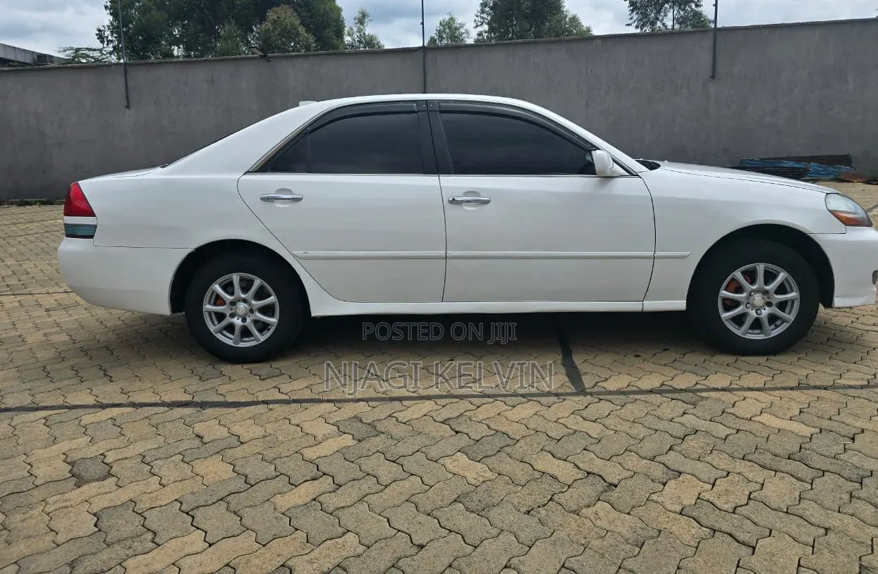 Toyota Mark II 2004 White