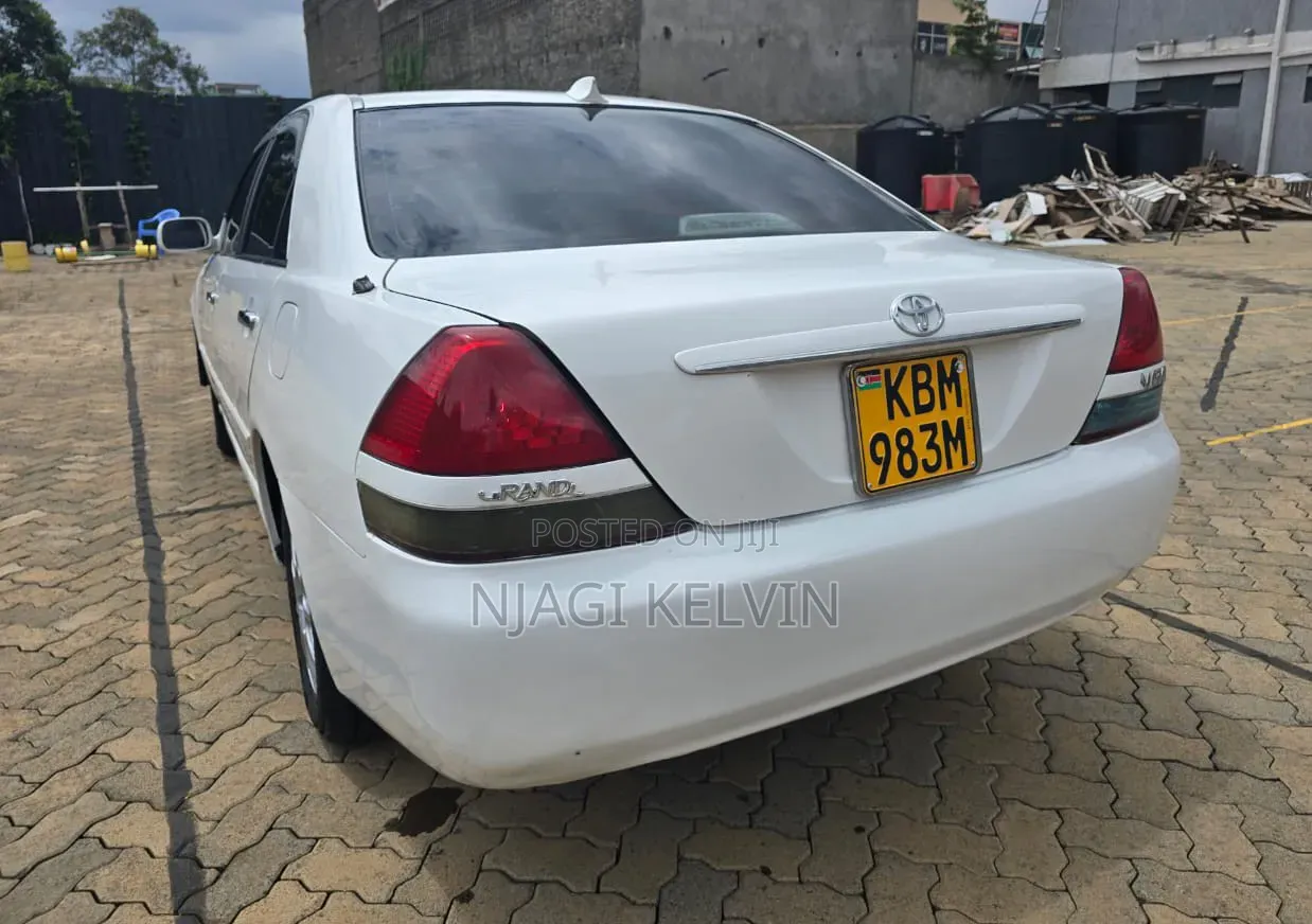 Toyota Mark II 2004 White