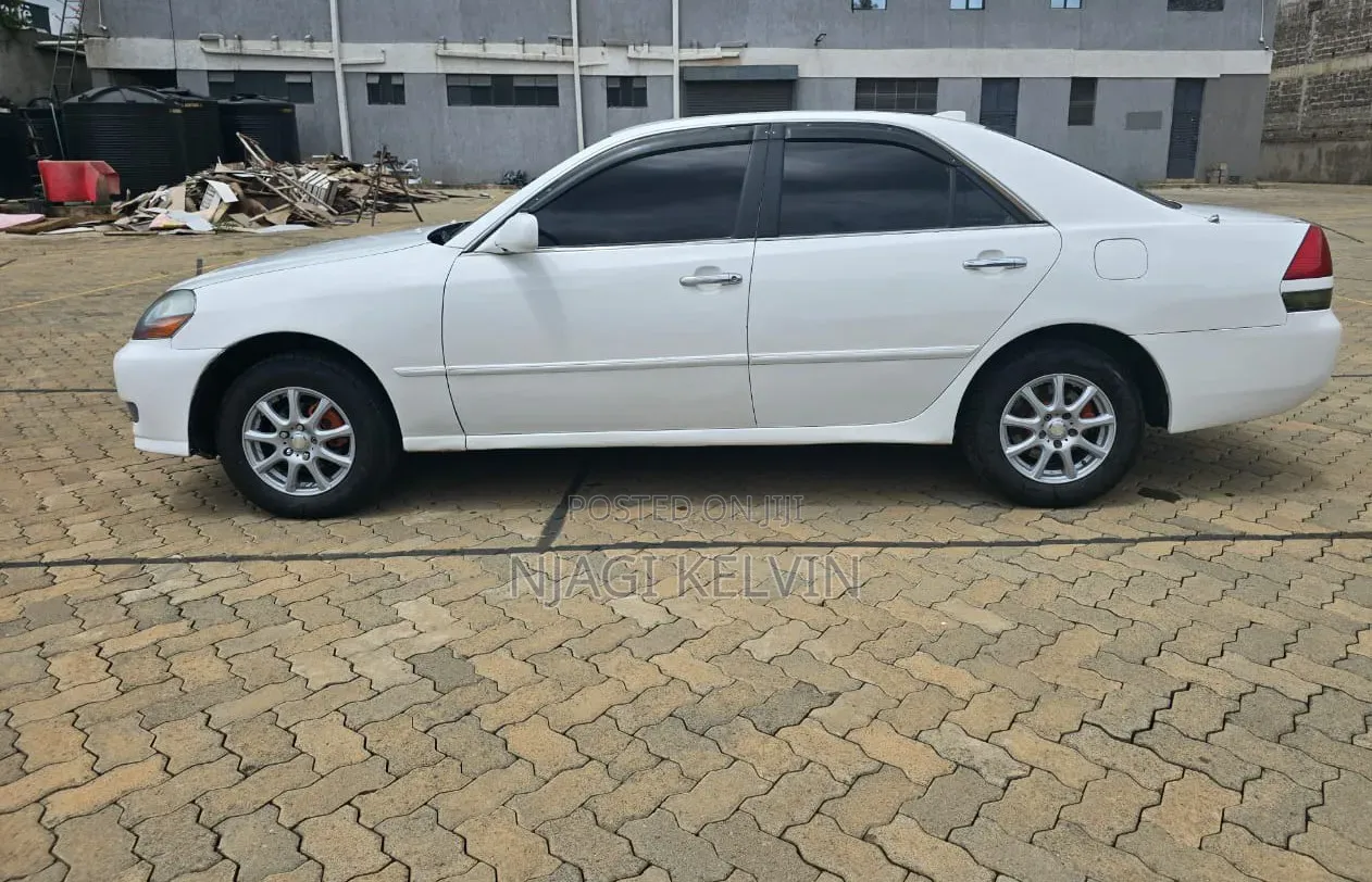Toyota Mark II 2004 White