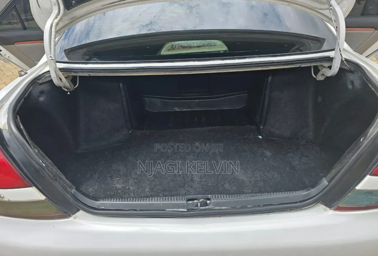 Toyota Mark II 2004 White