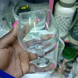 Short Konyangi Glass