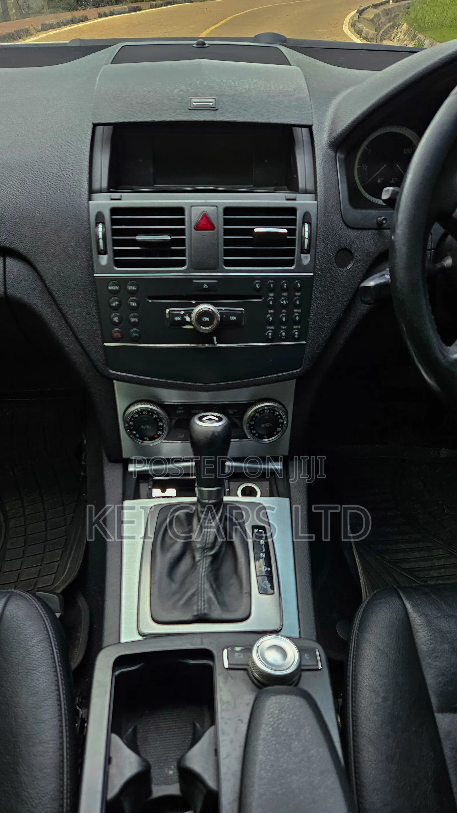 Mercedes-Benz C200 2010 Silver