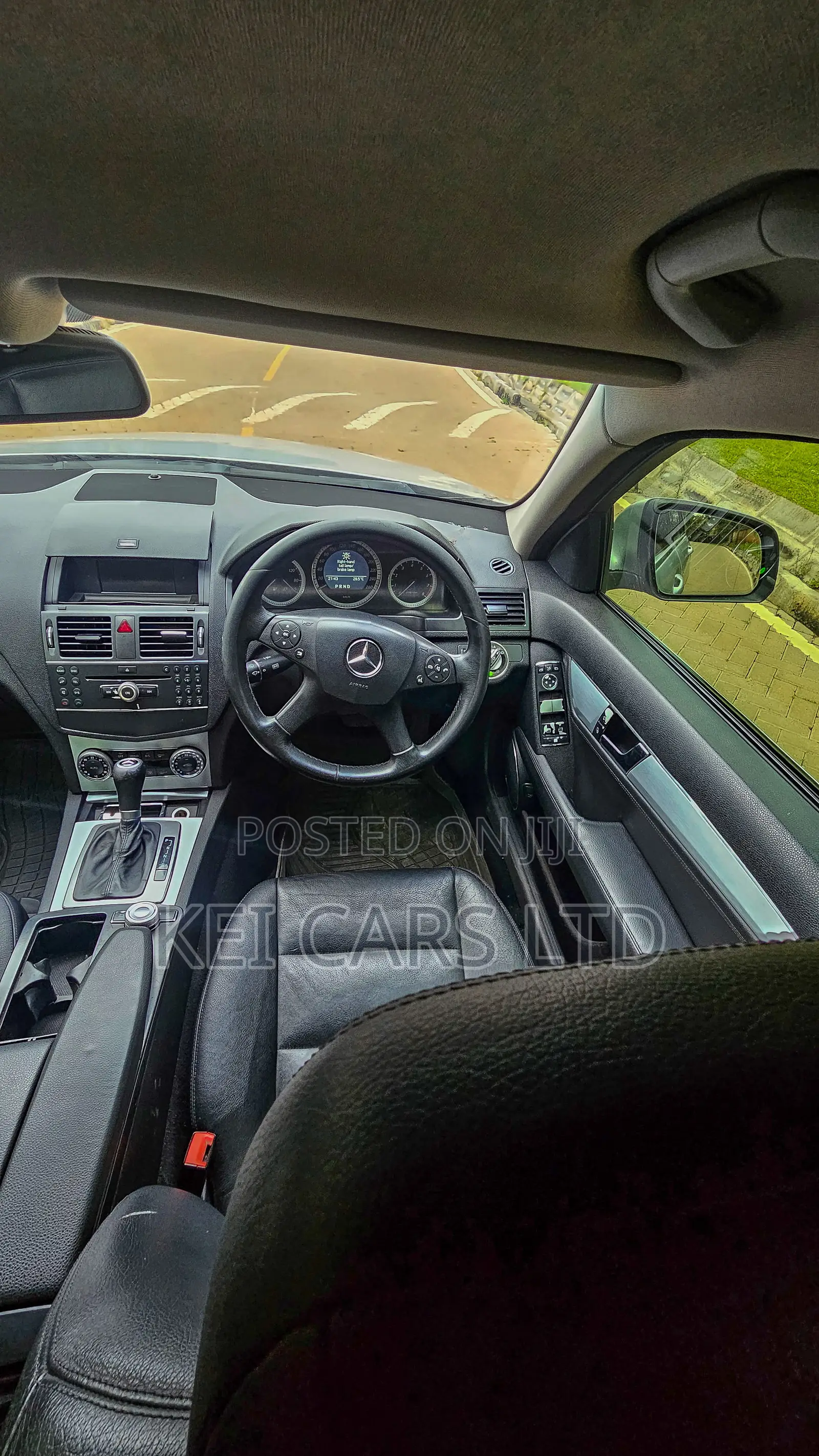 Mercedes-Benz C200 2010 Silver