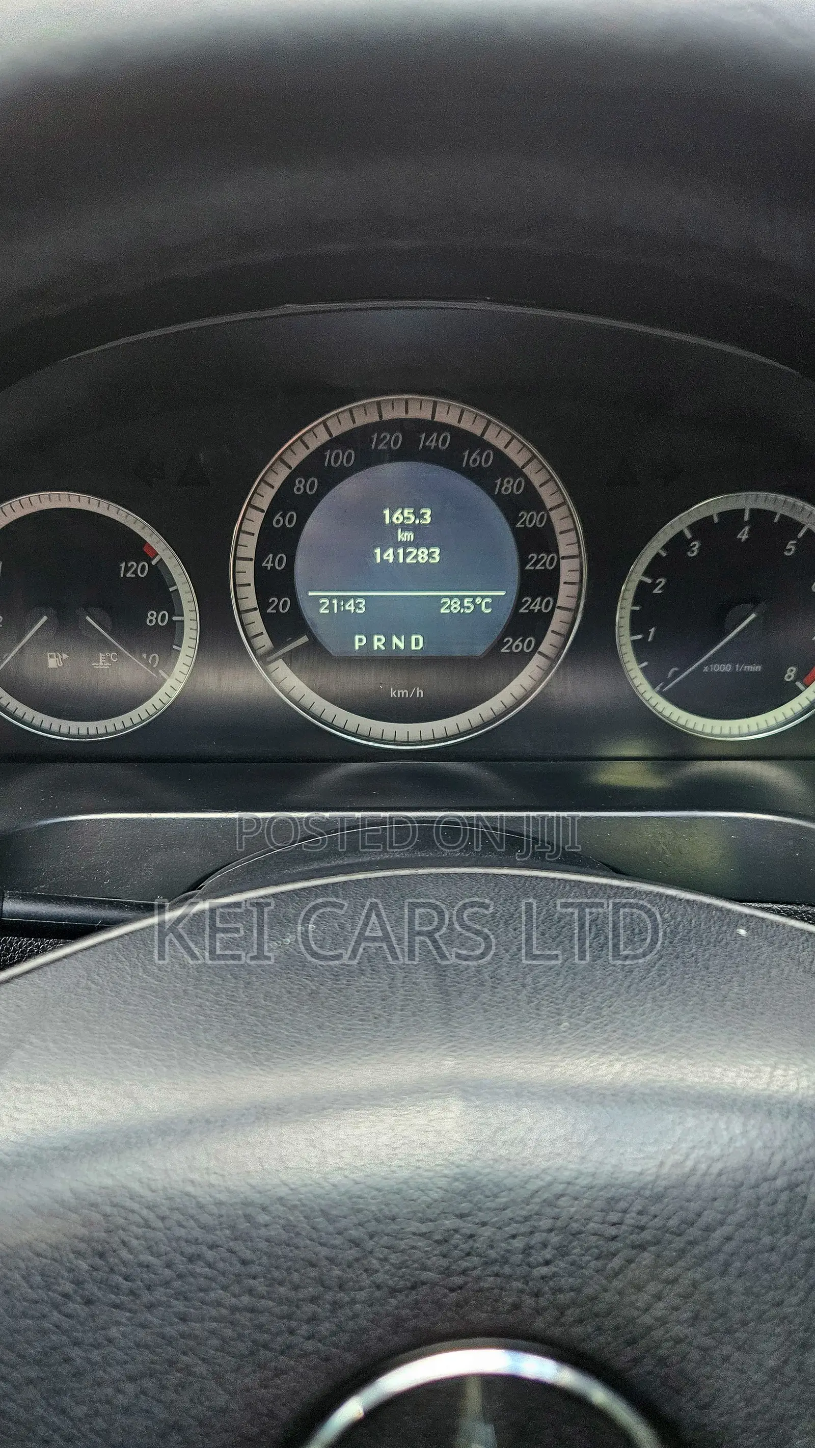 Mercedes-Benz C200 2010 Silver