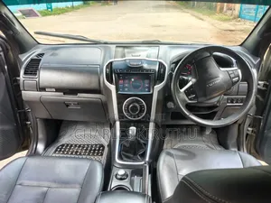 Isuzu D-MAX 2023