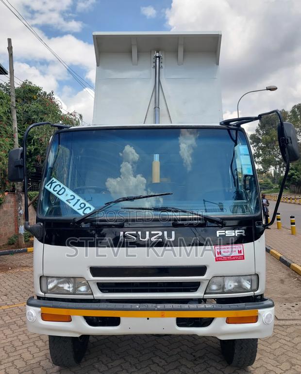 Isuzu FSR Tipper - thumbnail 3