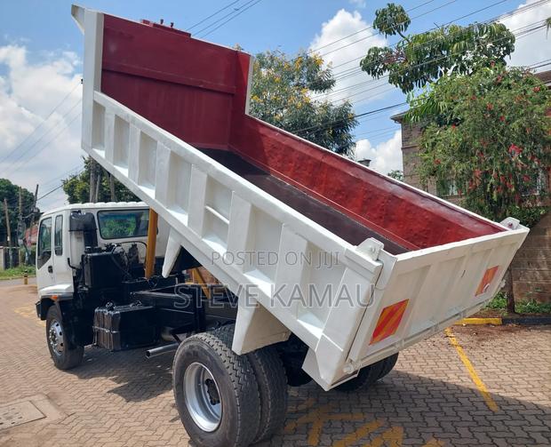 Isuzu FSR Tipper - thumbnail 4