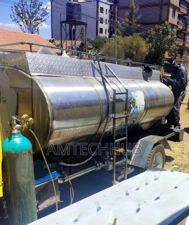 Clean ,Purified Water Tankers/Lorry Supplies/Bowsers