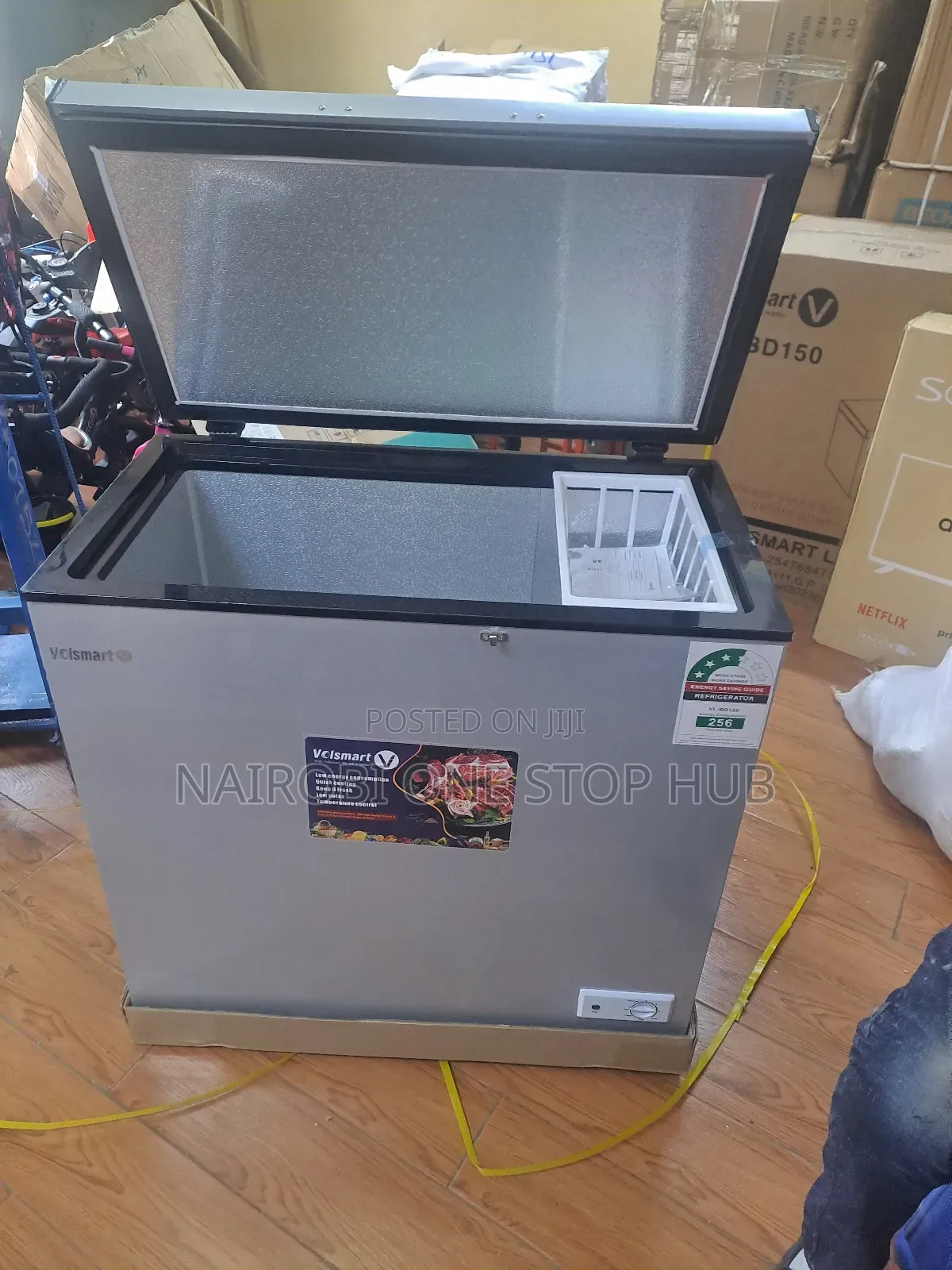 Chest Freezer 150 Litres With Free Guard