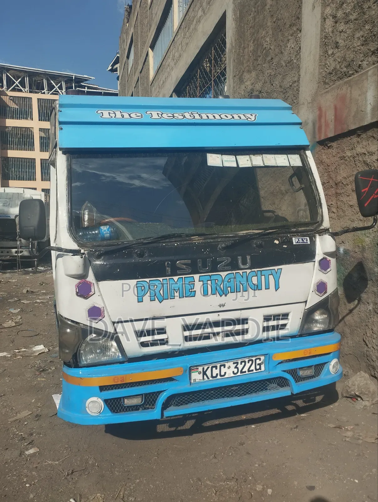 Isuzu NQR 2015 Blue