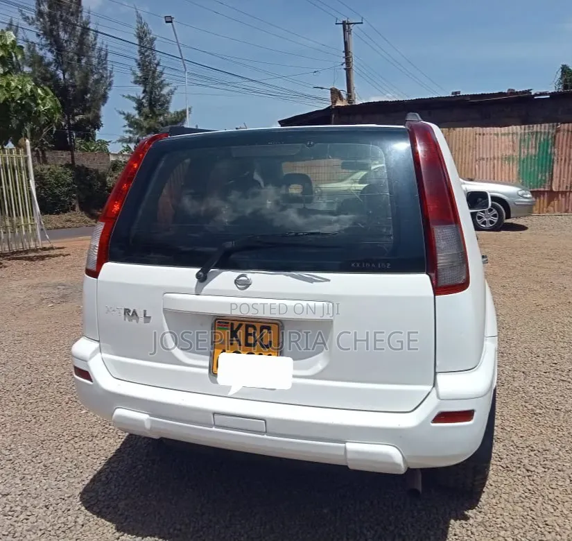 Nissan X-Trail 2003 White