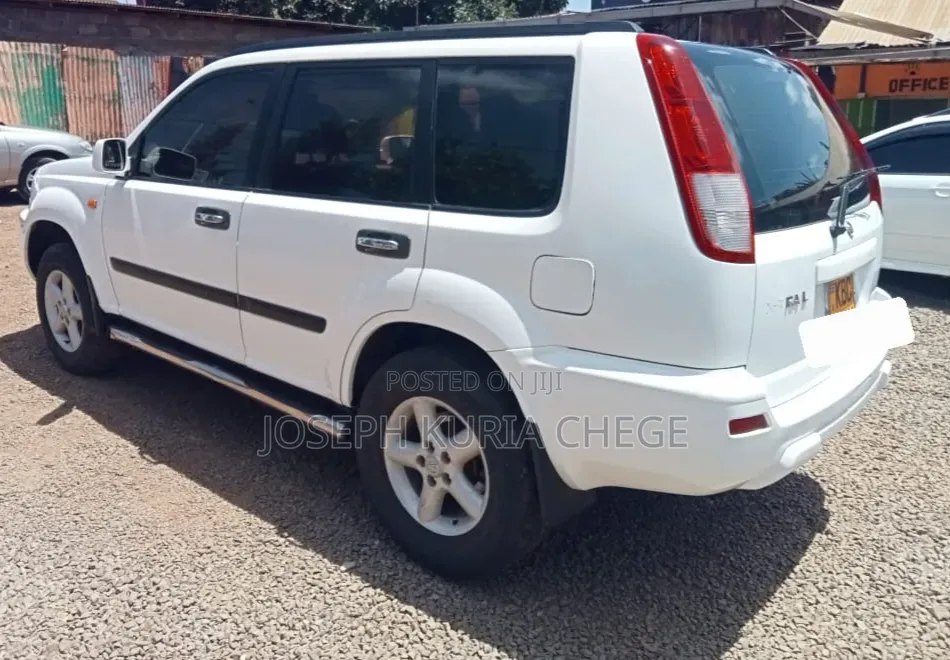 Nissan X-Trail 2003 White