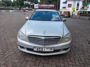 Mercedes-Benz C180 2011 Silver