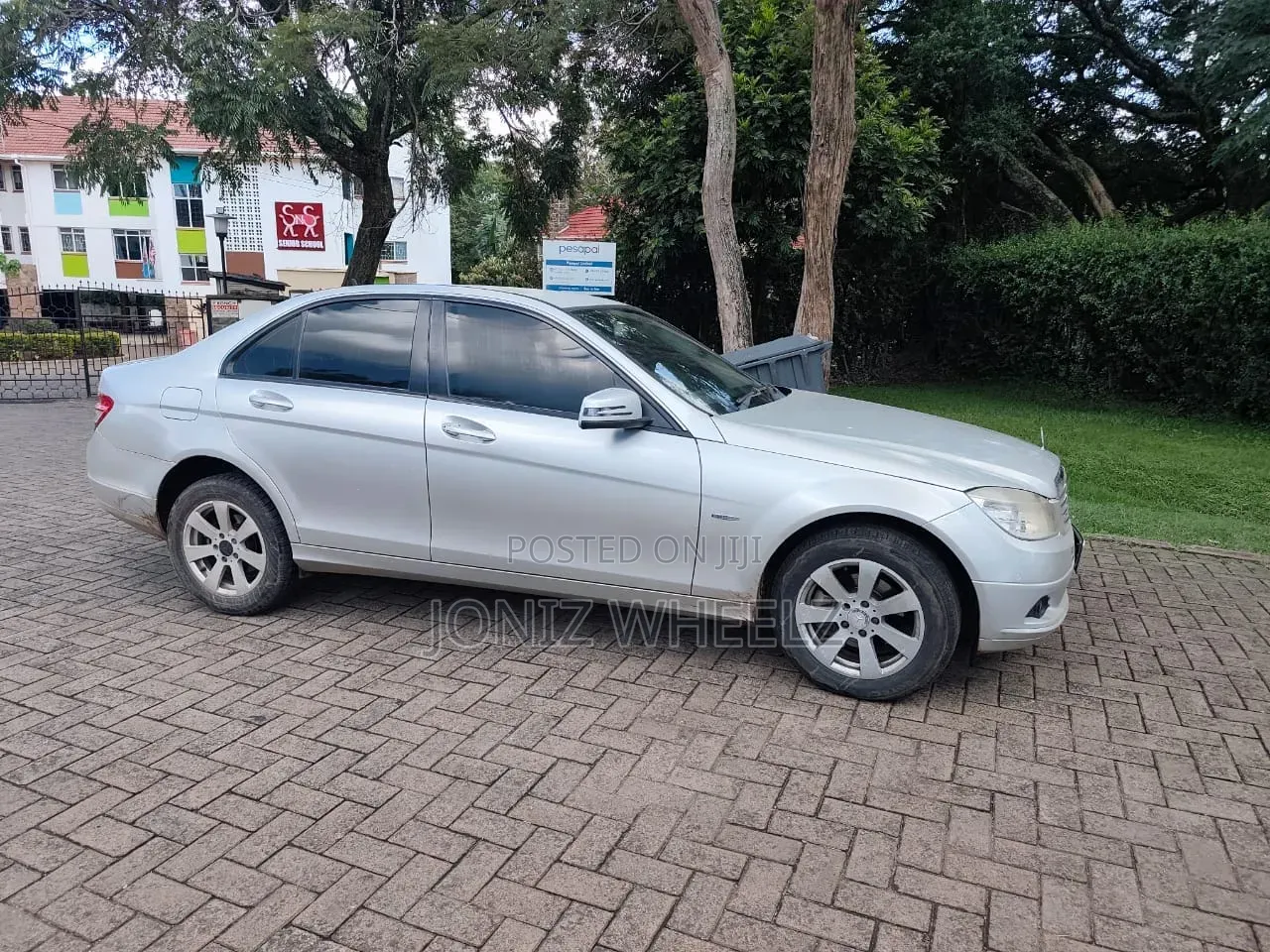 Mercedes-Benz C180 2011 Silver