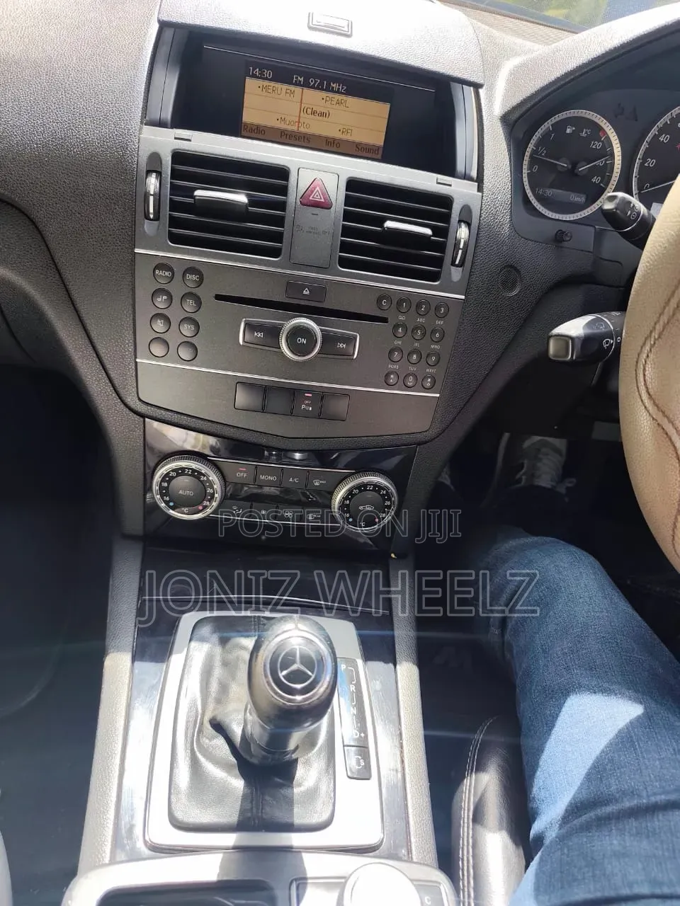 Mercedes-Benz C180 2011 Silver