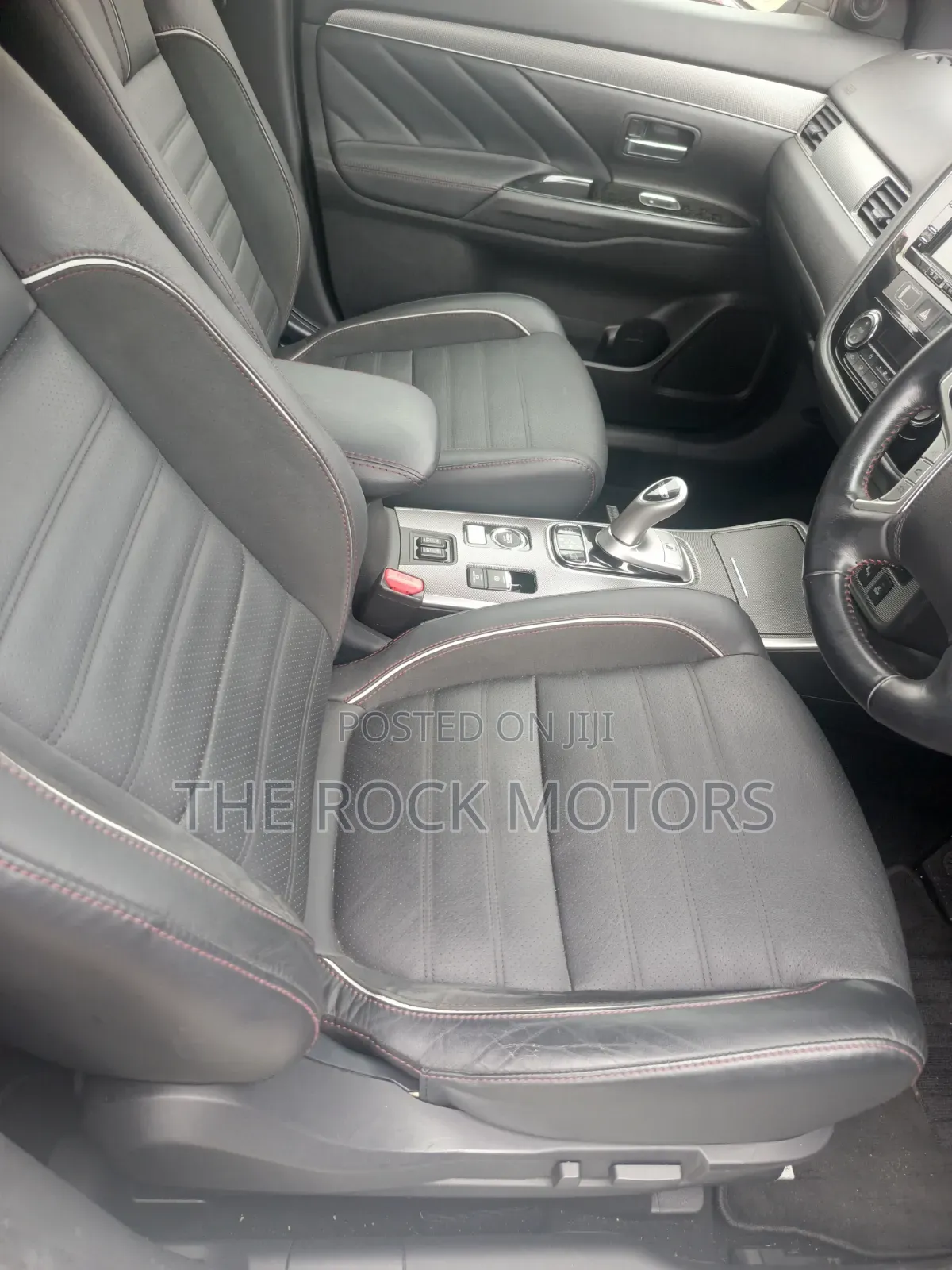 Mitsubishi Outlander 2019 White