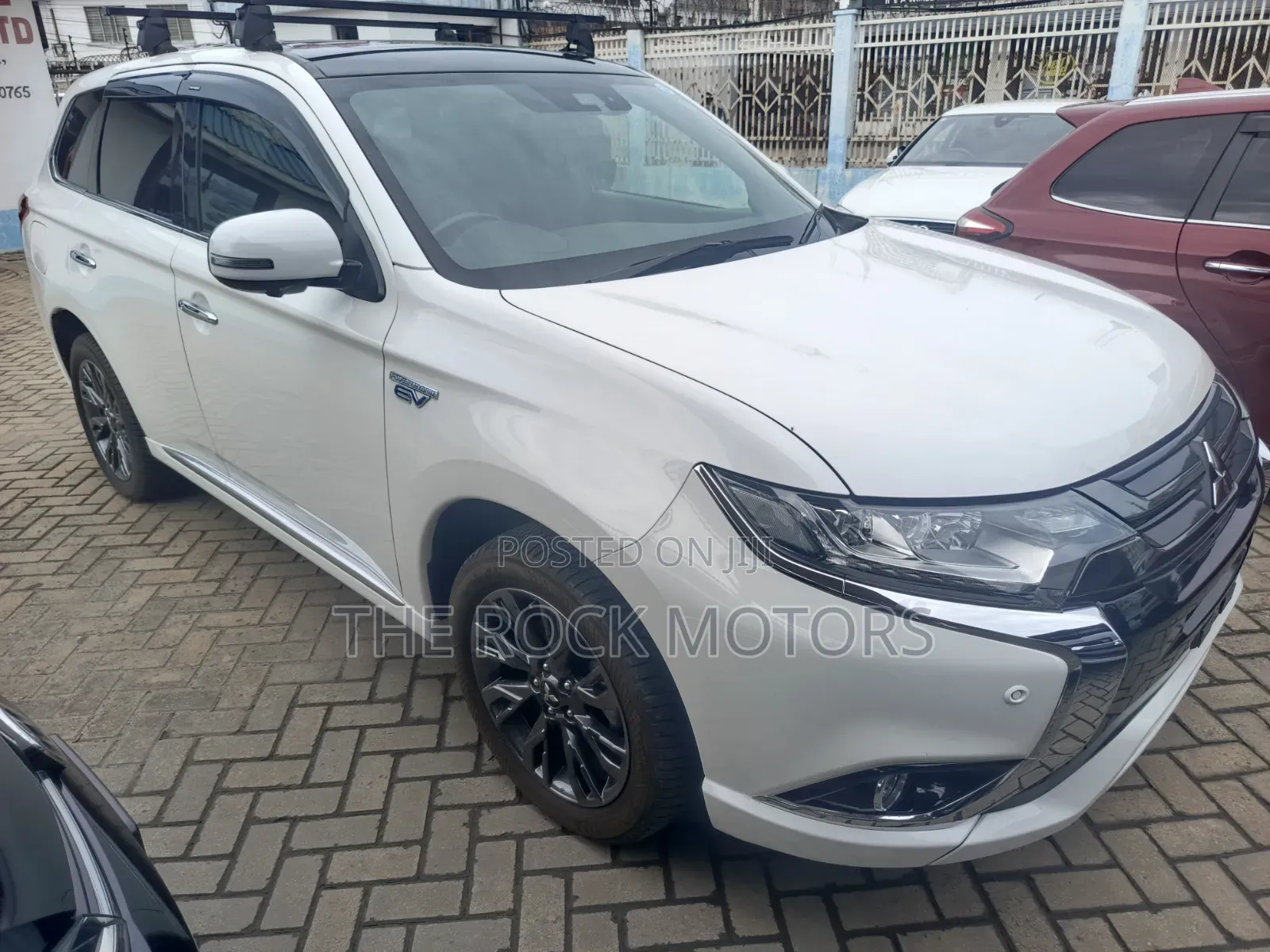 Mitsubishi Outlander 2019 White