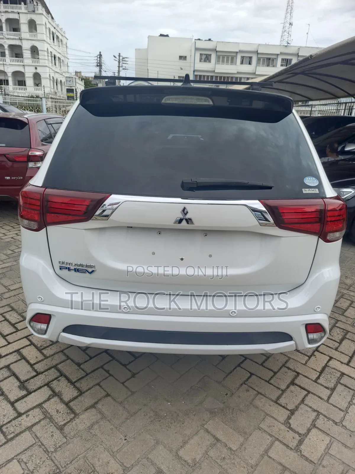 Mitsubishi Outlander 2019 White