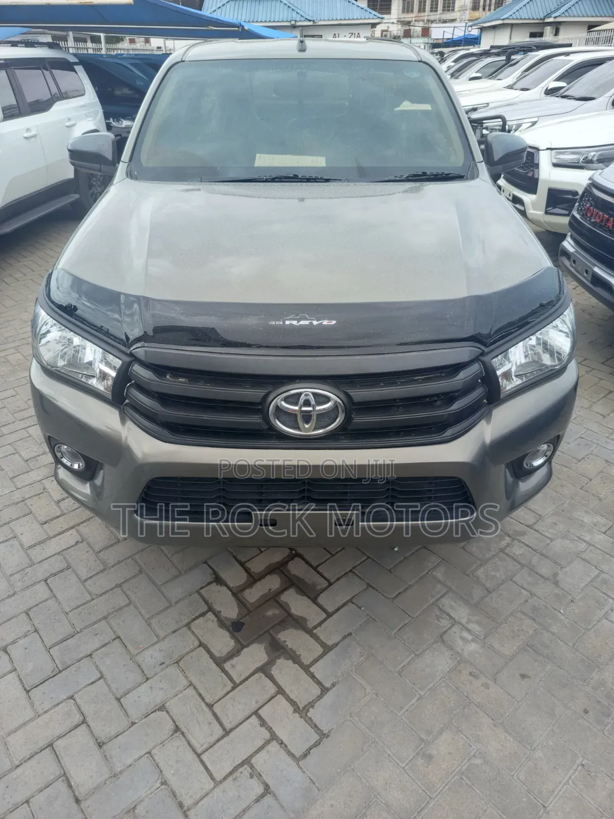 Toyota Hilux 2019 Gray