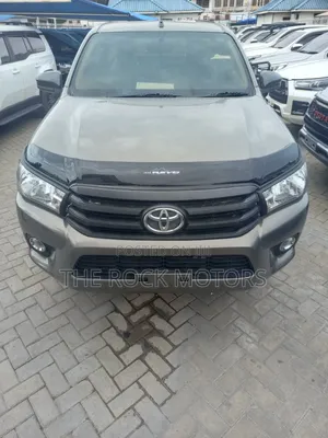 Toyota Hilux 2019 Gray