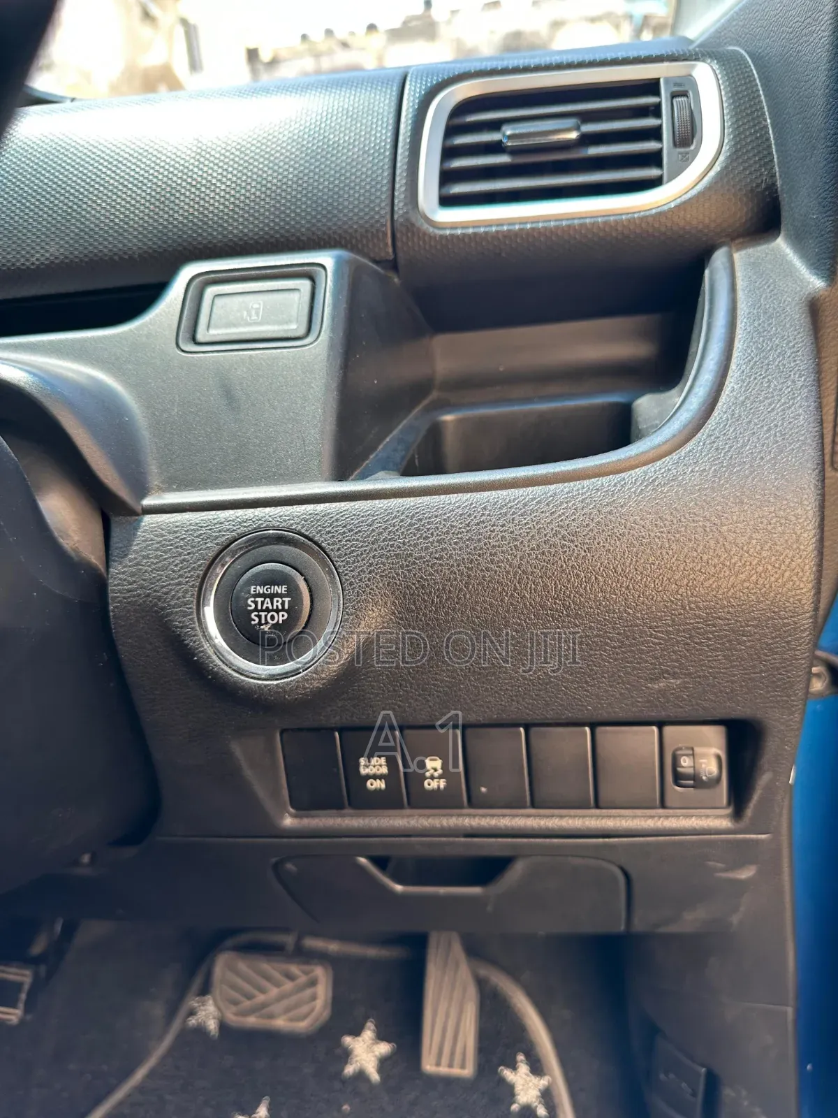 Suzuki Solio 2018 Blue