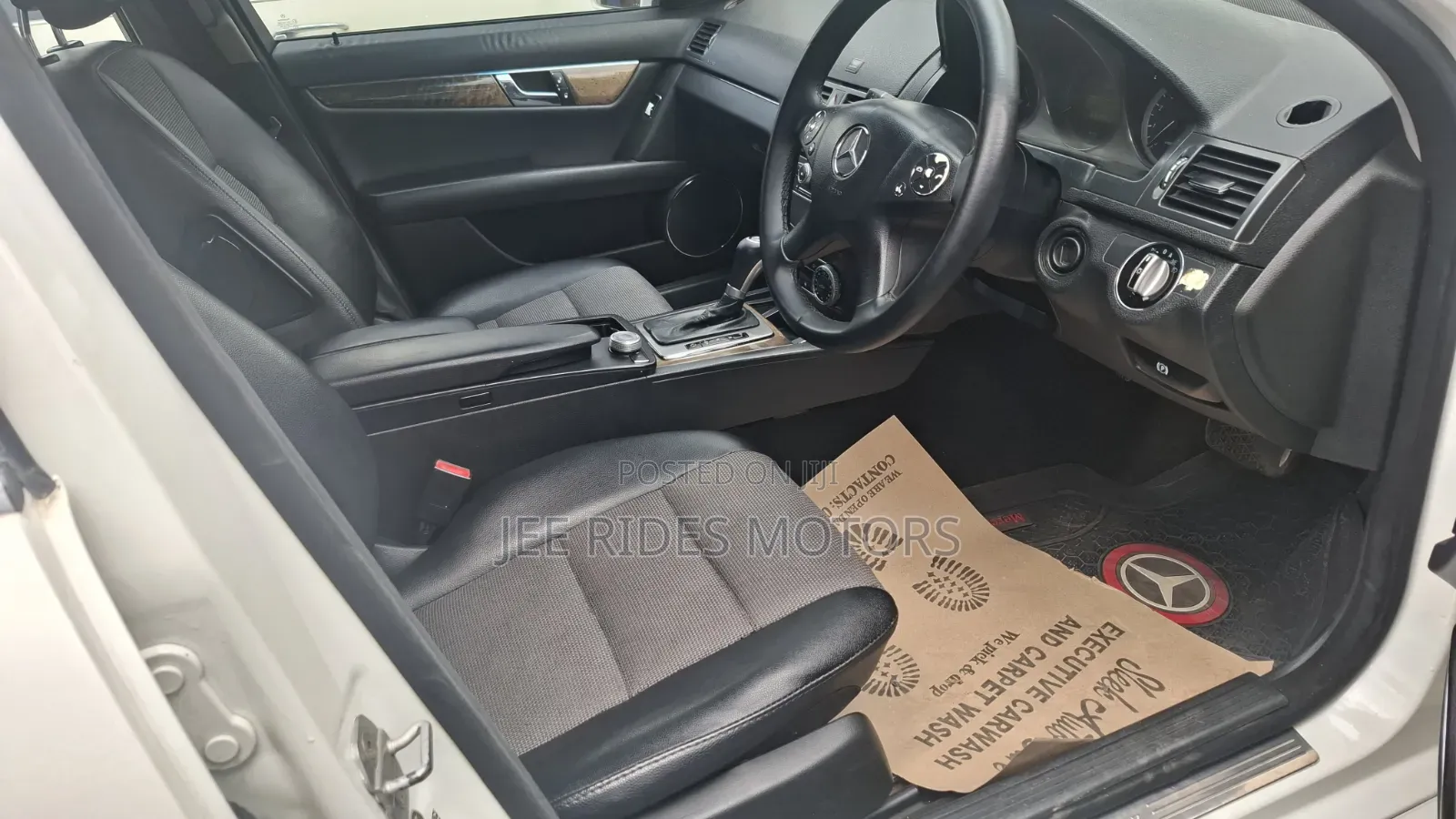 Mercedes-Benz C200 2011 White