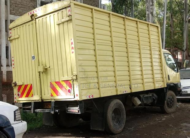 Mitsubishi Canter Fuso - thumbnail 2