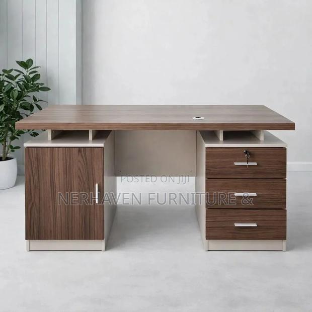 1.4m Executive Office Desk– Premium Office Furniture Desk With Storage