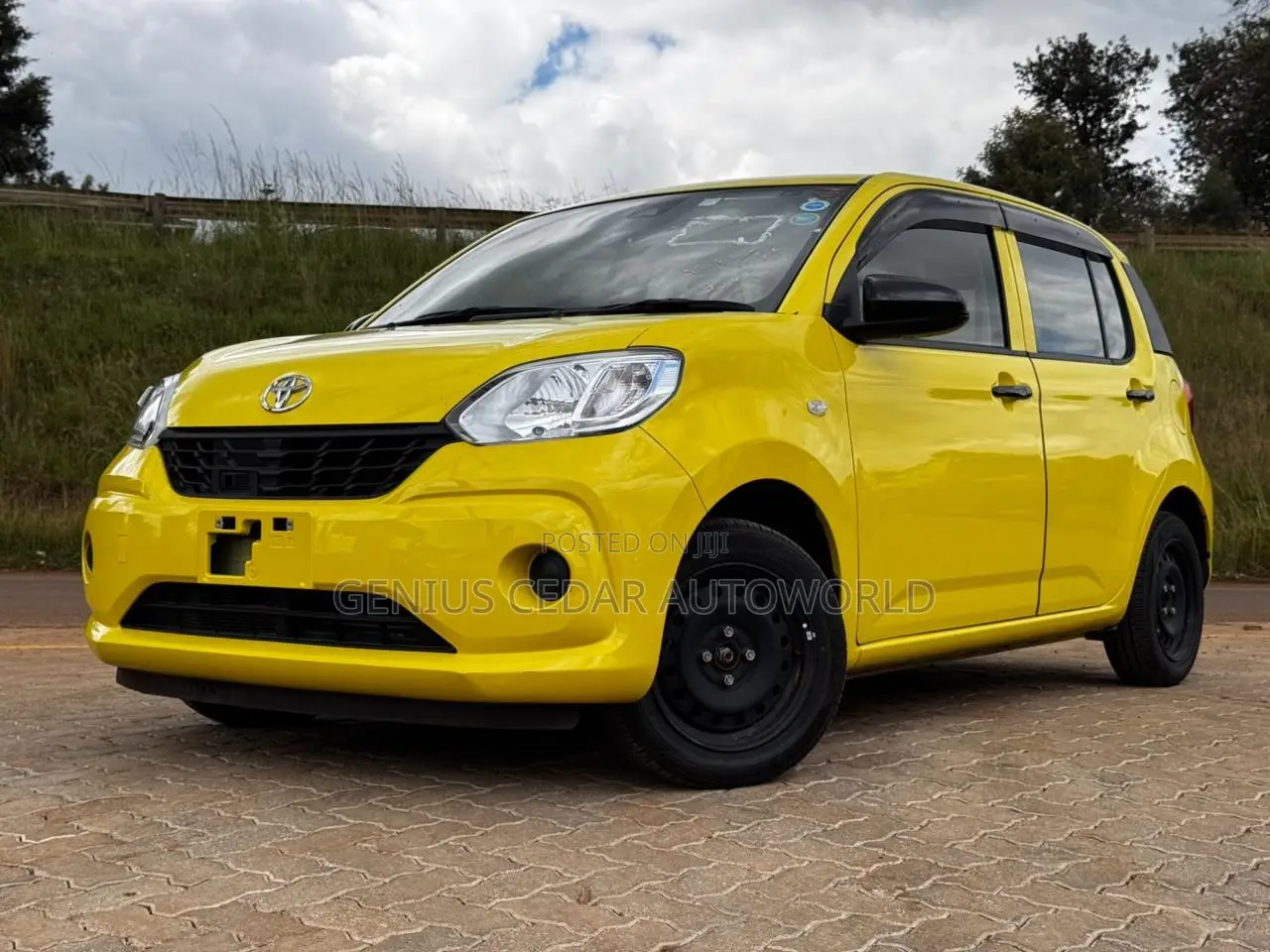 Toyota Passo 2018 Yellow