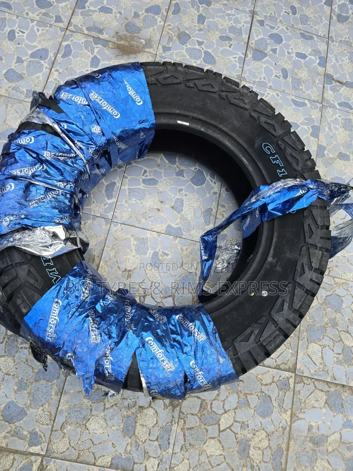 265 /65 R18 Comforser Tyres (All Terrein)
