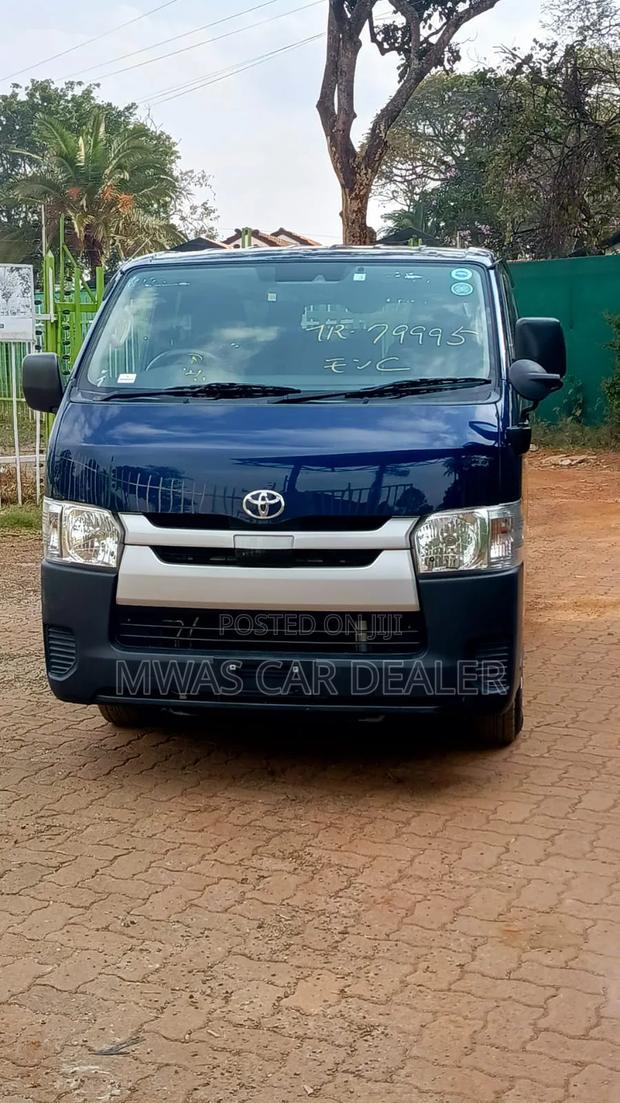 Toyota HiAce 2018 Blue - thumbnail 6