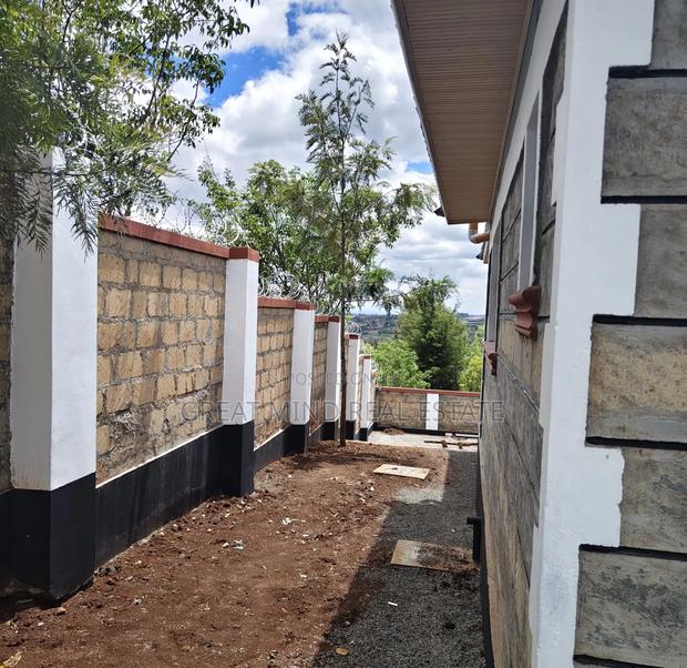 3bdrm Bungalow in Kibiku for sale - thumbnail 2