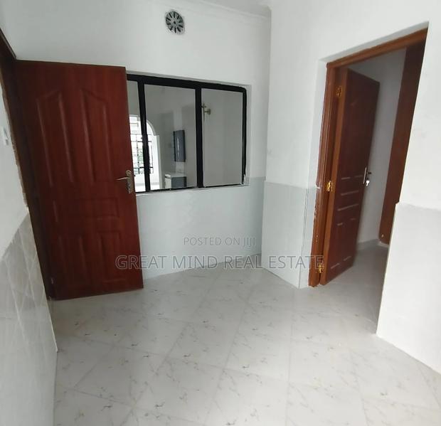 3bdrm Bungalow in Kibiku for sale - thumbnail 7