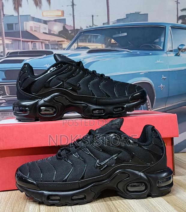 Nike Tn All Black
