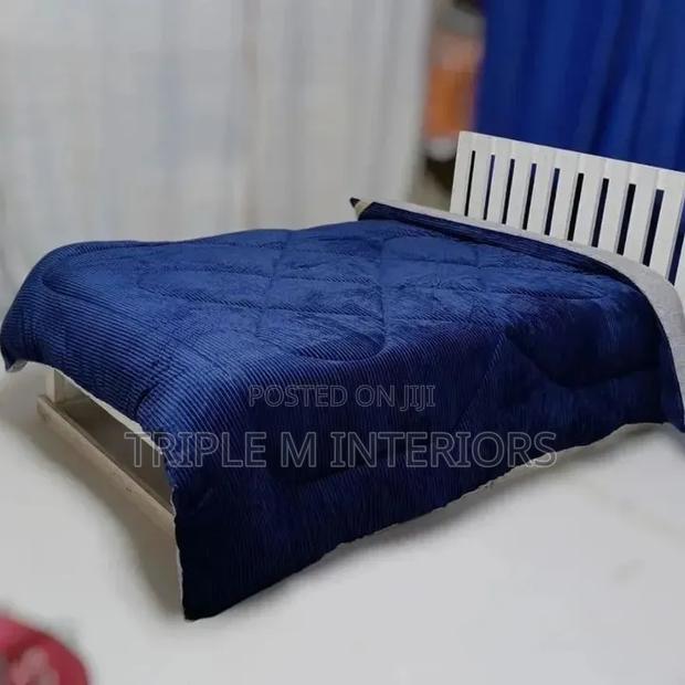 Luxury Feel Single Velvet Wool Comforter