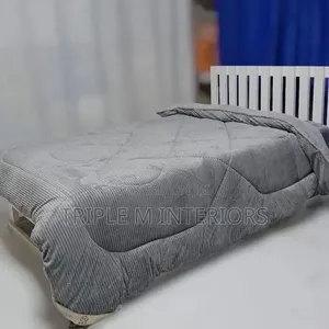 Ultra-Plush Single Velvet Wool Quilt