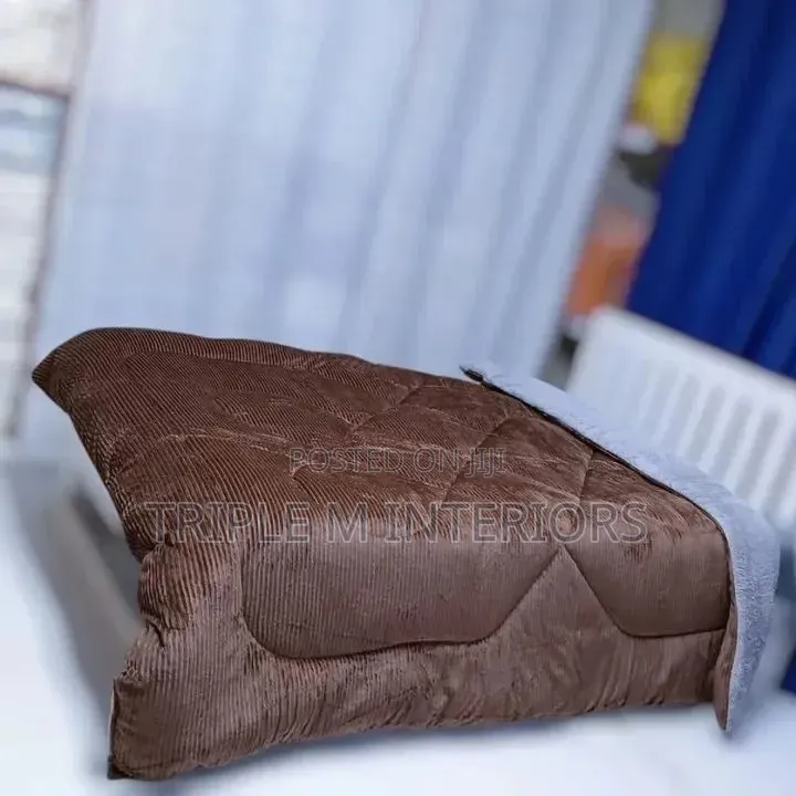 Cozy Prestige Single Velvet Wool Quilt