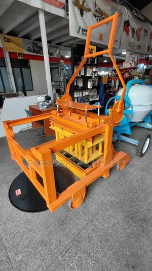 Ccommercial Block Making Machine With Diesel Engine.