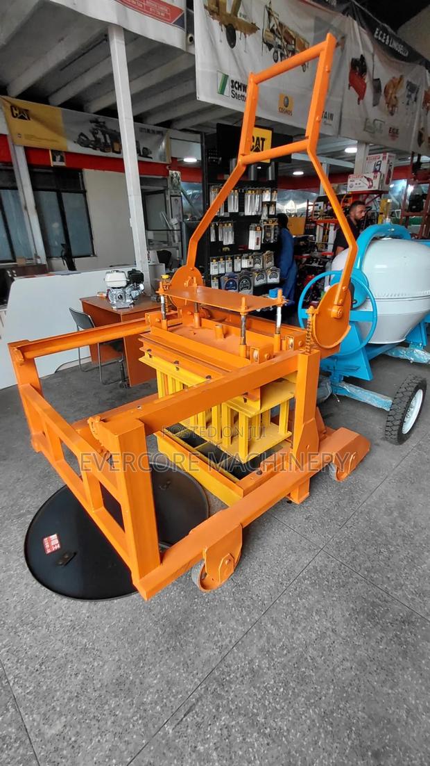 Ccommercial Block Making Machine With Diesel Engine. - thumbnail 3