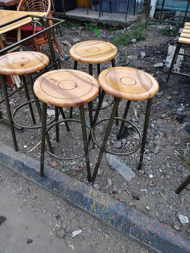 Restaurant High Stools With Round Seats