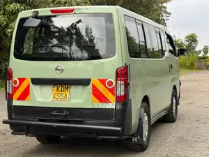 Nissan Caravan (Urvan) 2016 Green