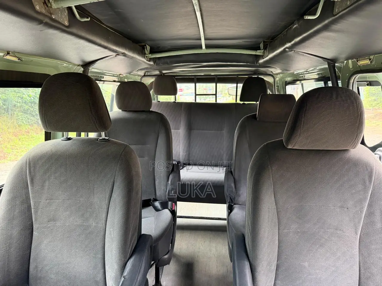 Nissan Caravan (Urvan) 2016 Green