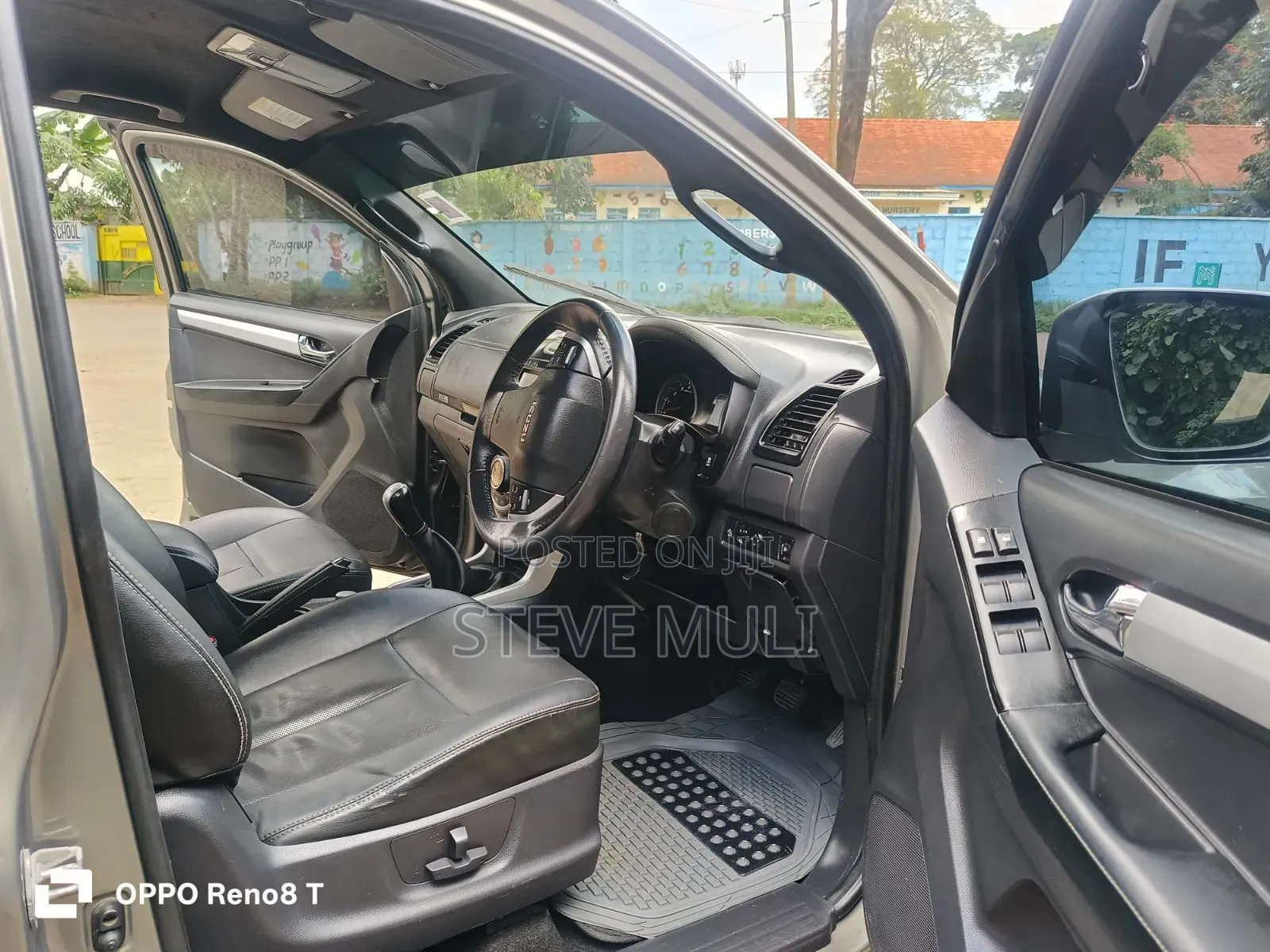 Isuzu D-MAX 2021 Gray