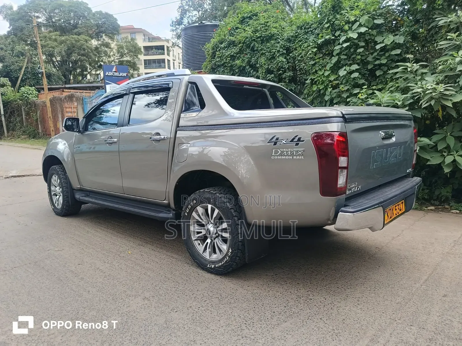 Isuzu D-MAX 2021 Gray