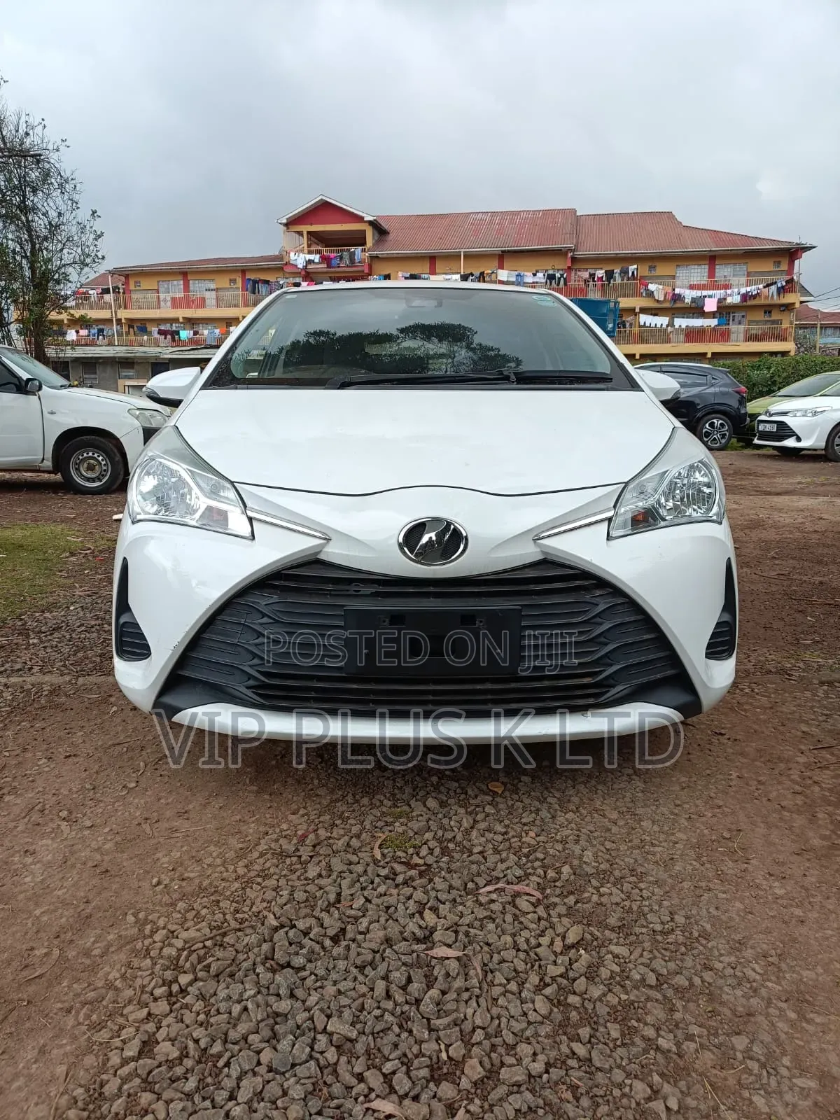 Toyota Vitz 1.0 FWD 5dr 2019 White